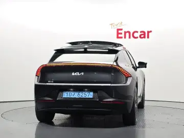 2023 Kia EV6 с пробегом 35 989 км