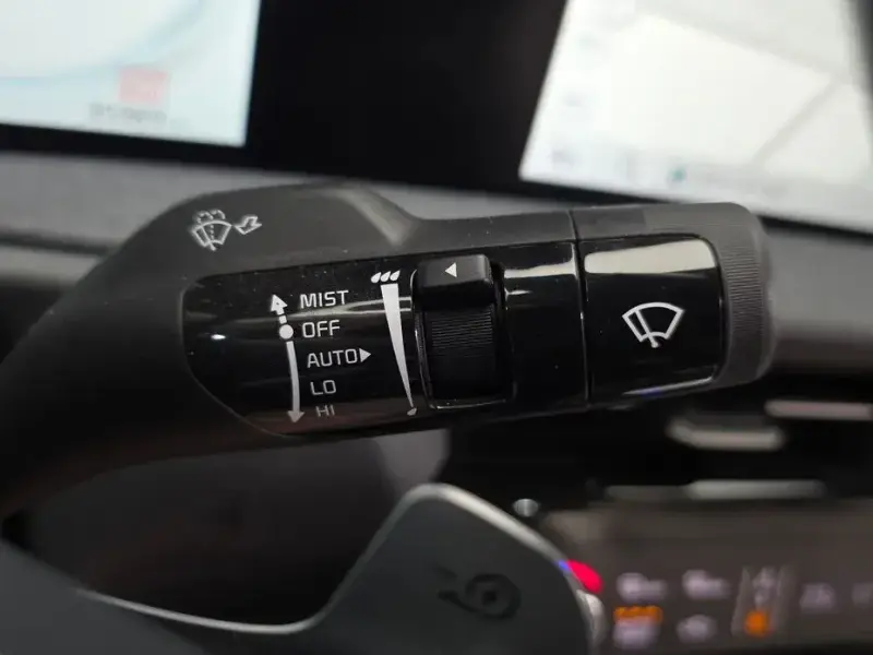 2023 Kia EV6 с пробегом 35 989 км
