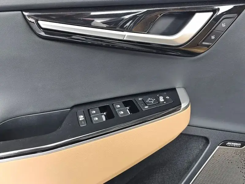 2022 Kia EV6 с пробегом 45 149 км