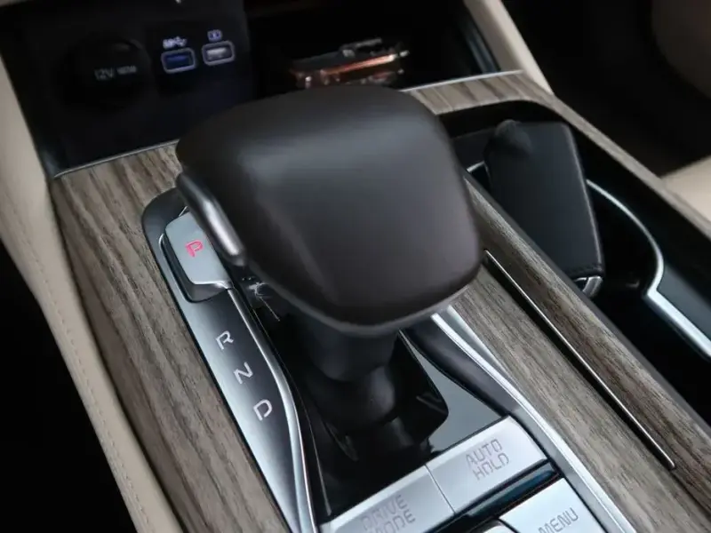 2023 Kia K9 с пробегом 32 520 км