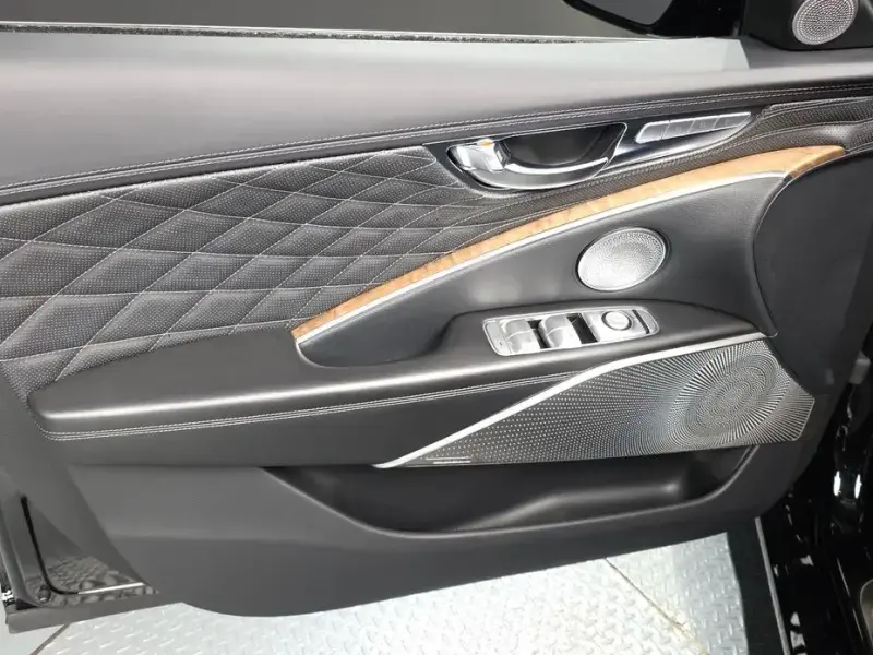 2023 Kia K9 с пробегом 20 176 км