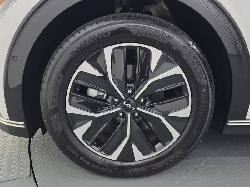 2024 Kia EV6 с пробегом 39 483 км