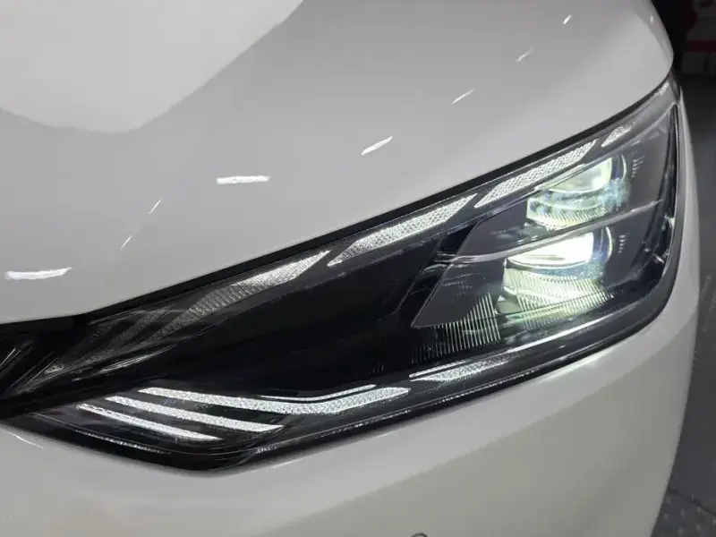 2024 Kia EV6 с пробегом 39 483 км