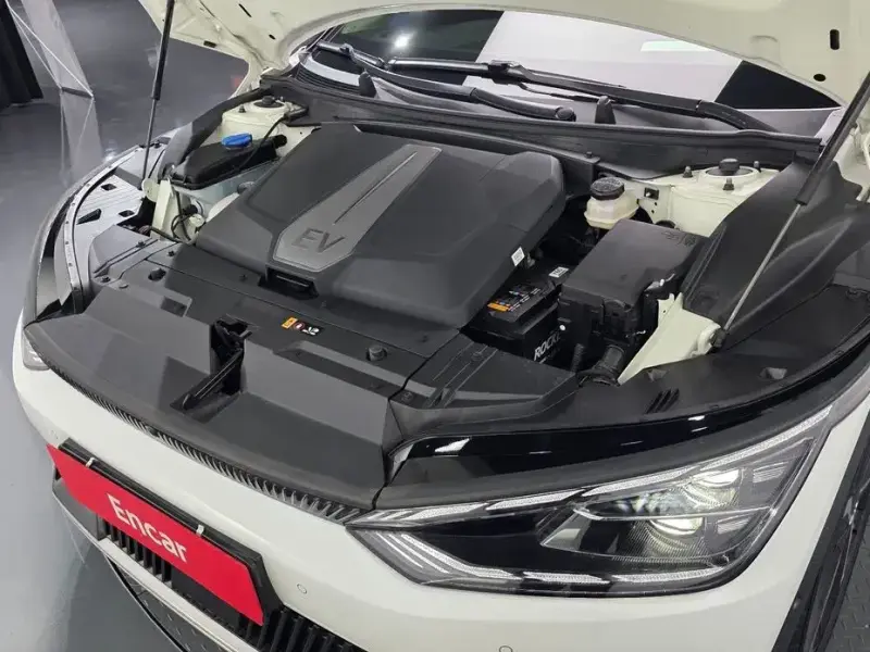 2022 Kia EV6 с пробегом 57 463 км