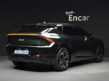 2022 Kia EV6 с пробегом 48 230 км