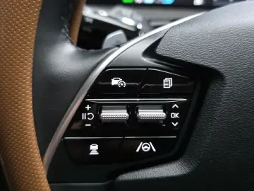 2022 Kia EV6 с пробегом 48 230 км