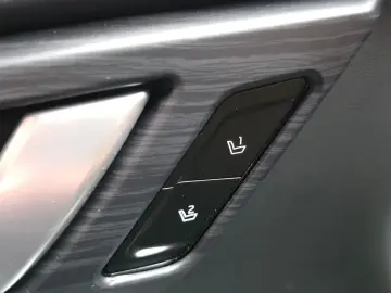 2022 Kia EV6 с пробегом 48 230 км