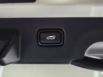 2023 Kia EV6 с пробегом 56 172 км