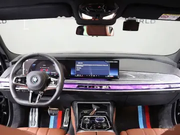 2023 BMW i7 с пробегом 24 577 км