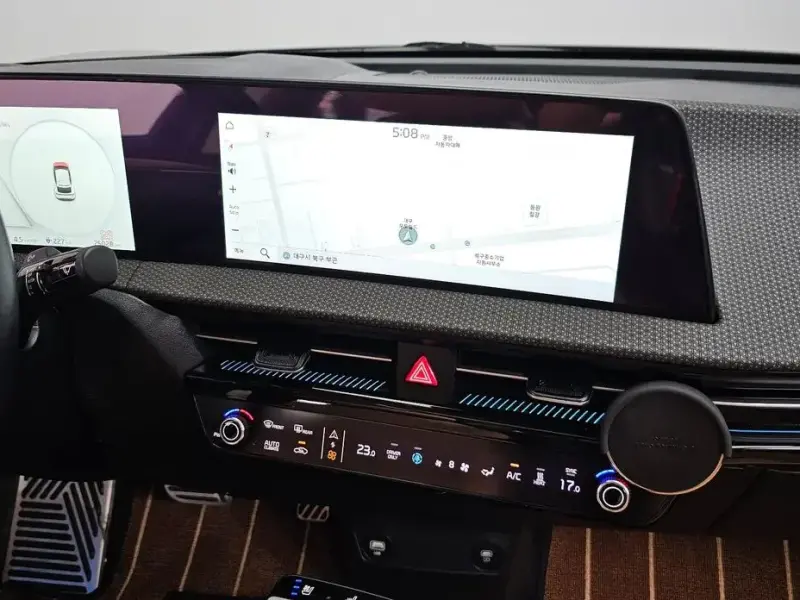 2023 Kia EV6 с пробегом 75 028 км