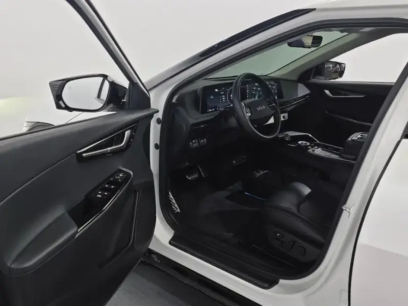 2024 Kia EV6 с пробегом 38 659 км