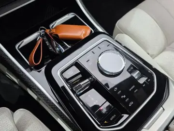 2024 BMW i7 с пробегом 16 228 км