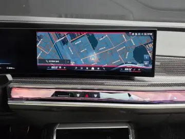 2024 BMW i7 с пробегом 16 228 км