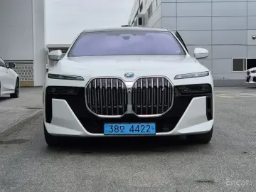 2024 BMW i7 с пробегом 24 934 км