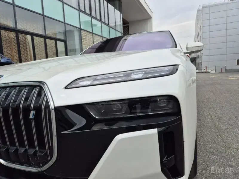 2024 BMW i7 с пробегом 24 934 км