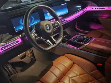 2024 BMW i7 с пробегом 26 471 км