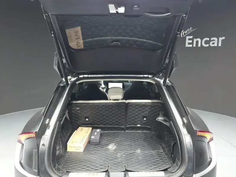 2023 Kia EV6 с пробегом 79 653 км