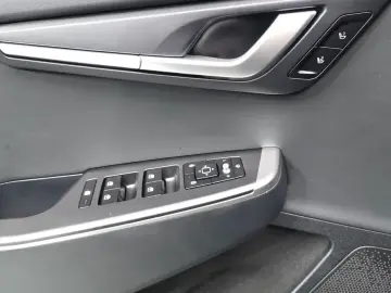 2022 Kia EV6 с пробегом 85 984 км
