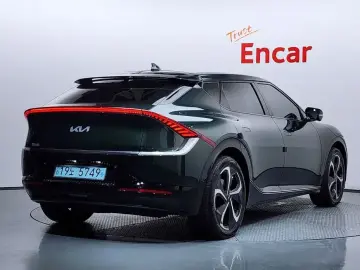 2022 Kia EV6 с пробегом 75 477 км