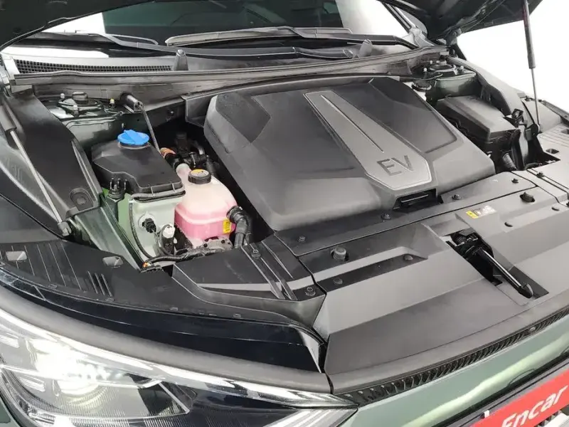 2022 Kia EV6 с пробегом 75 477 км