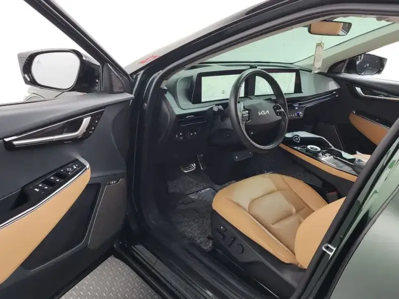 2022 Kia EV6 с пробегом 75 477 км