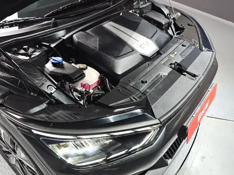 2023 Kia EV6 с пробегом 37 427 км
