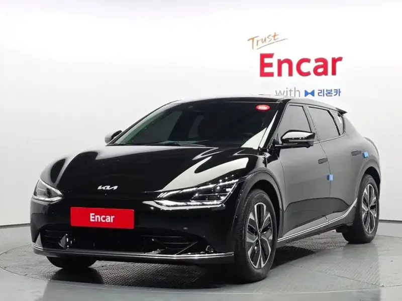 2023 Kia EV6 с пробегом 73 949 км