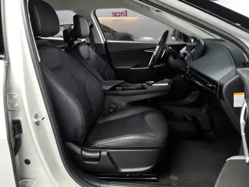 2022 Kia EV6 с пробегом 32 904 км