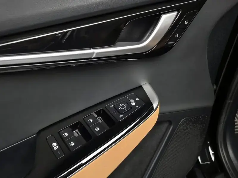 2023 Kia EV6 с пробегом 73 949 км