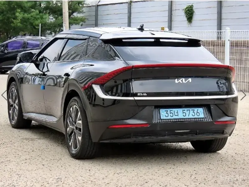 2022 Kia EV6 с пробегом 67 616 км