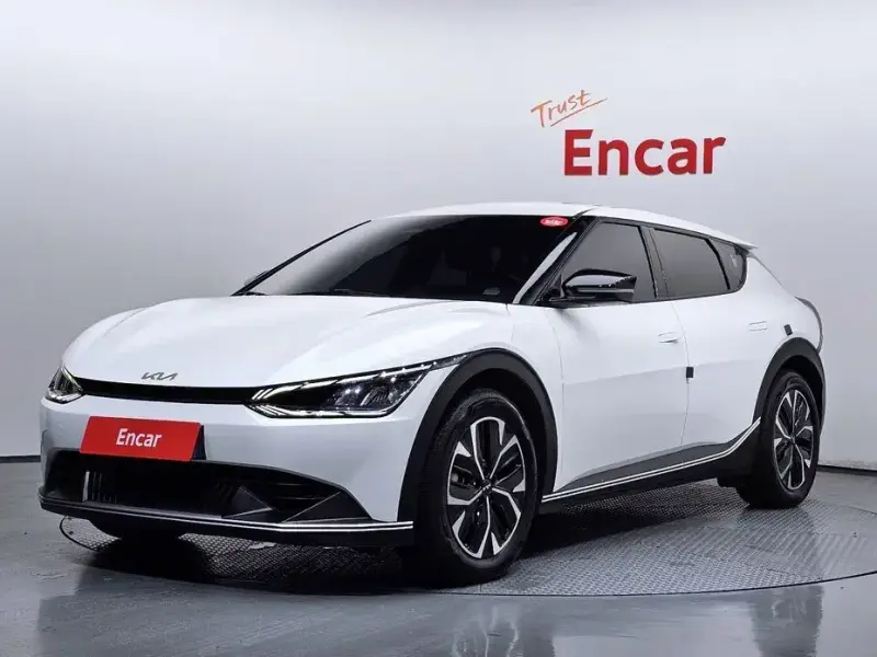 2022 Kia EV6 с пробегом 25 734 км