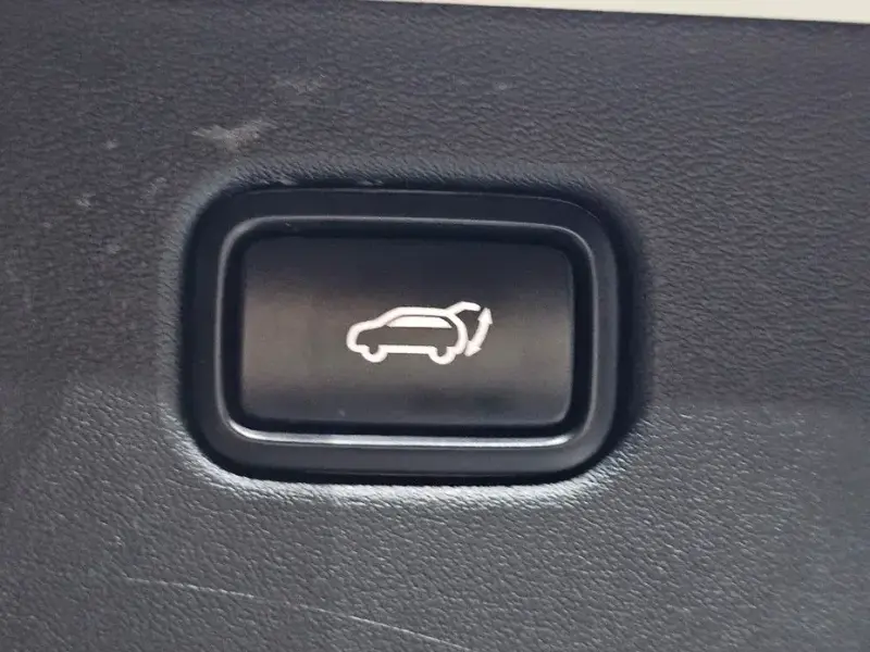2022 Kia EV6 с пробегом 25 734 км