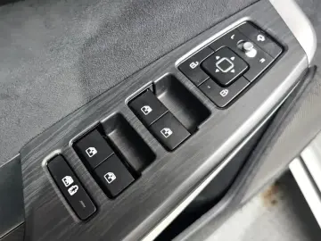 2023 Kia EV6 с пробегом 28 839 км