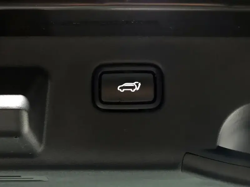 2023 Kia EV6 с пробегом 67 241 км