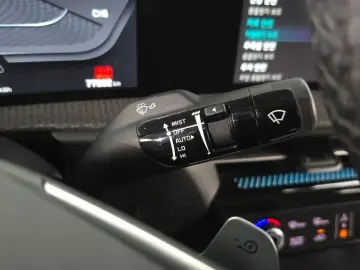 2022 Kia EV6 с пробегом 77 802 км