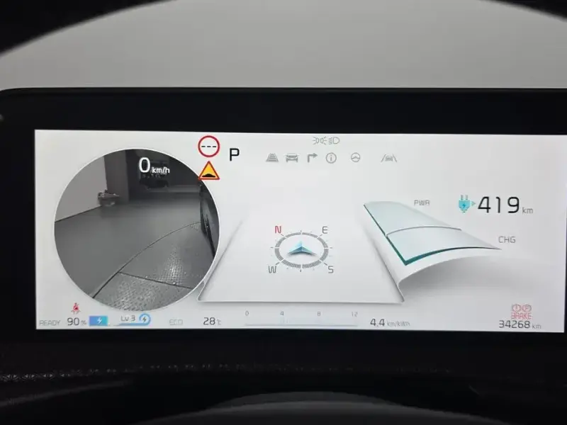 2023 Kia EV6 с пробегом 34 268 км