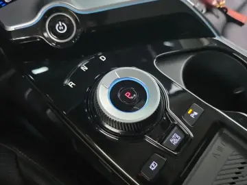 2023 Kia EV6 с пробегом 34 268 км