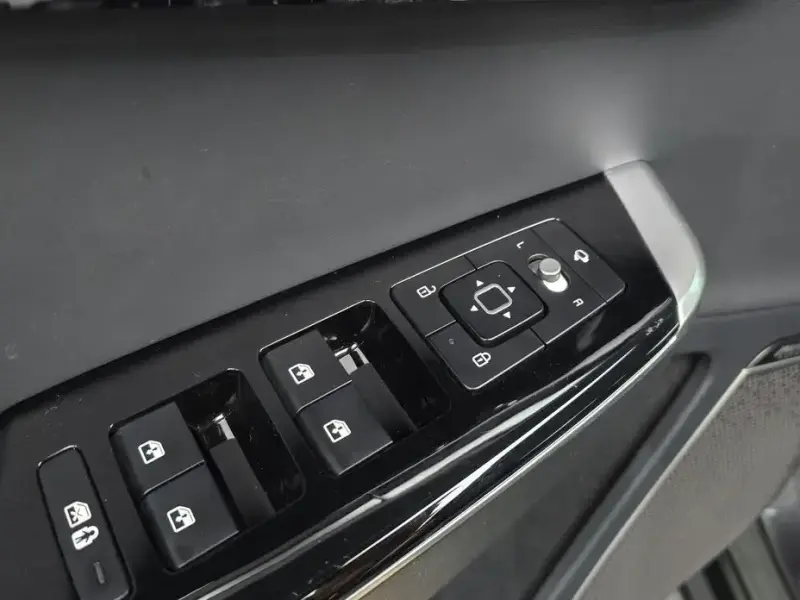 2022 Kia EV6 с пробегом 77 802 км