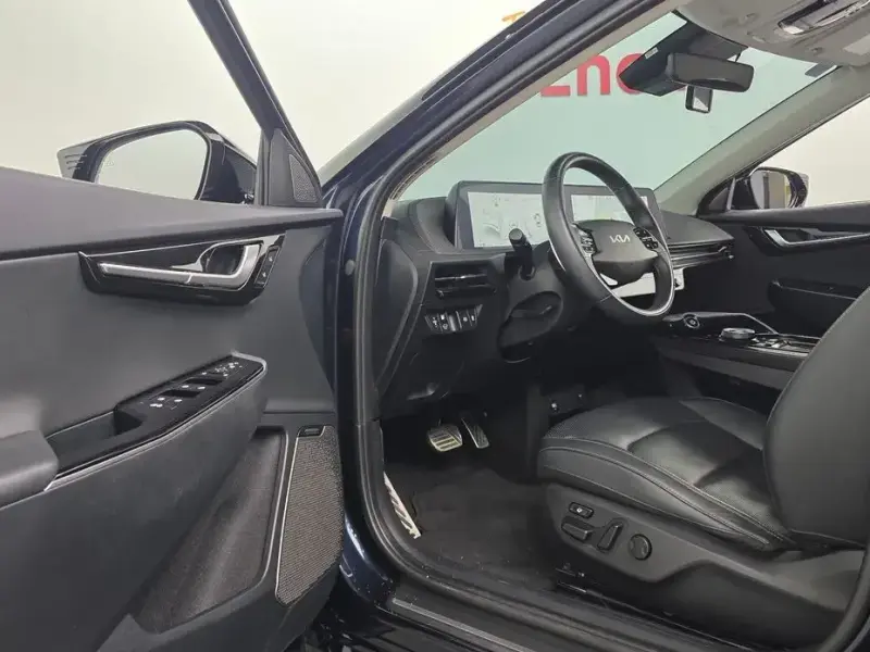 2023 Kia EV6 с пробегом 34 268 км