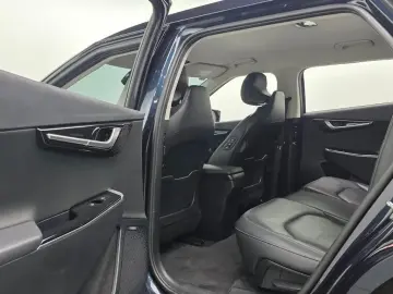 2023 Kia EV6 с пробегом 34 268 км