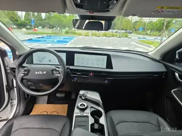 2022 Kia EV6 с пробегом 48 512 км