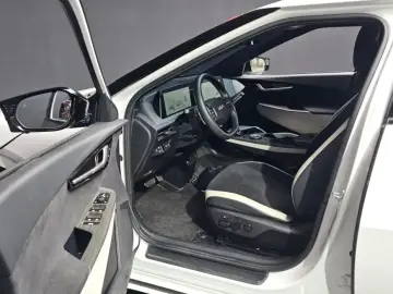 2022 Kia EV6 с пробегом 87 187 км