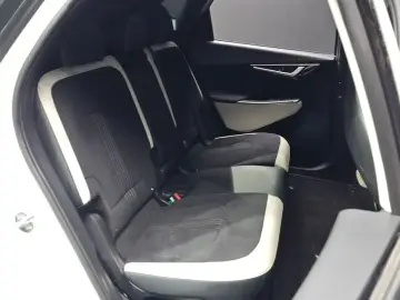 2022 Kia EV6 с пробегом 87 187 км