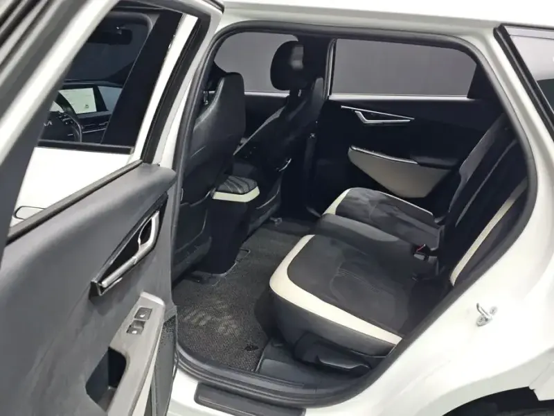 2022 Kia EV6 с пробегом 87 187 км