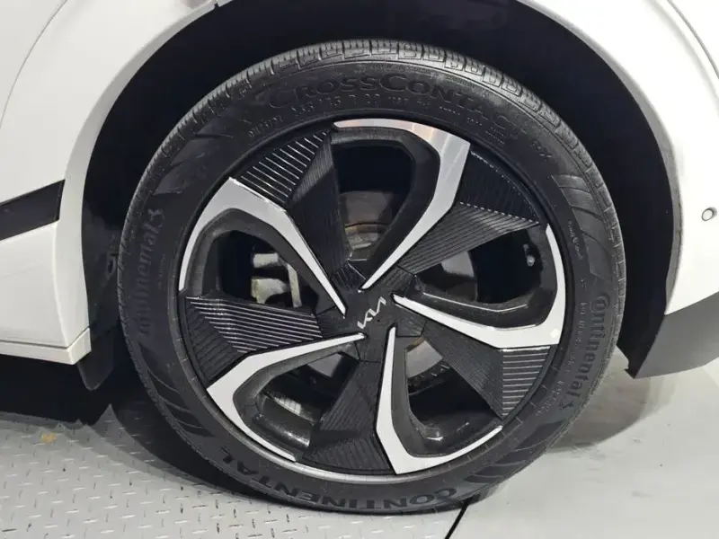 2022 Kia EV6 с пробегом 87 187 км