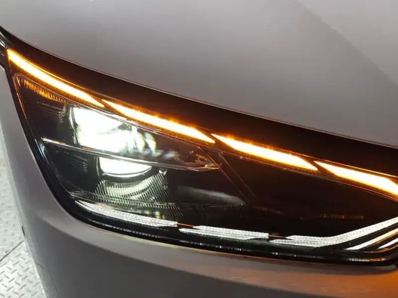 2022 Kia EV6 с пробегом 87 187 км