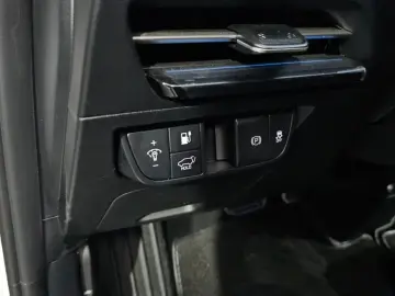 2022 Kia EV6 с пробегом 87 187 км