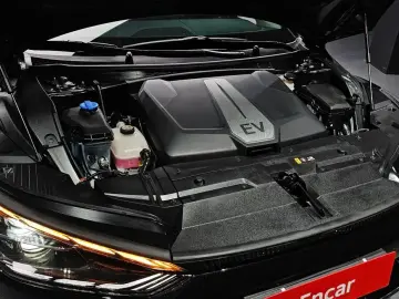 2023 Kia EV6 с пробегом 69 227 км
