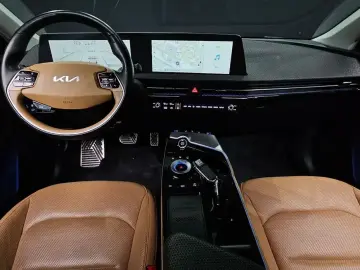 2023 Kia EV6 с пробегом 69 227 км