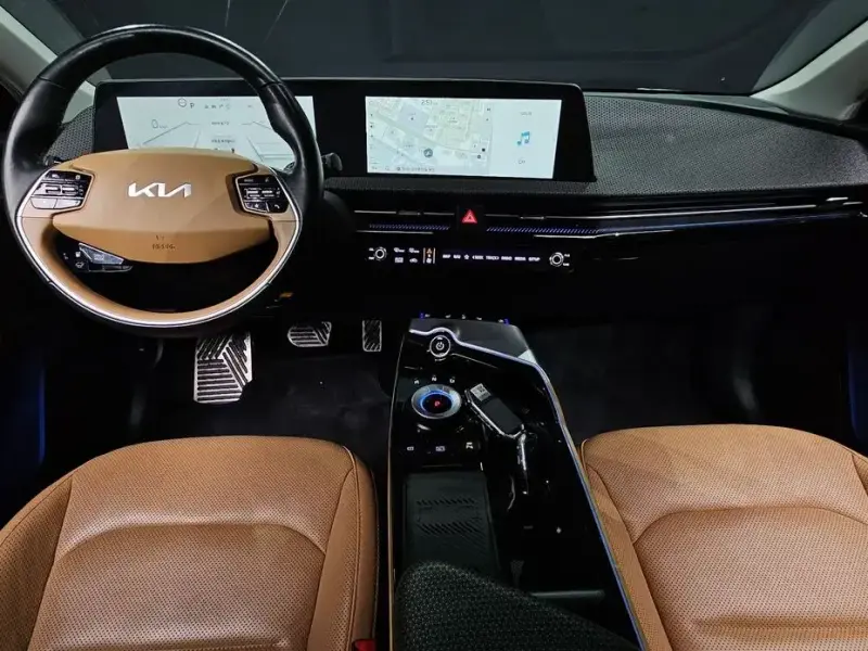 2023 Kia EV6 с пробегом 69 227 км